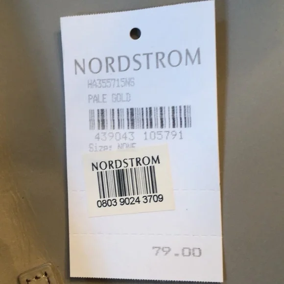 Halogen pale metallic gold textured clutch with crossbody chain, magnetic close - Picture 9 of 9